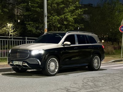 MERCEDES-BENZ GLS - 1