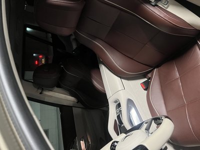 MERCEDES-BENZ GLS - 7