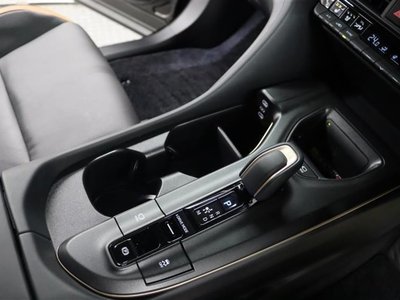 صورة مصغرة 49 لـ 2023 Toyota CROWN CROSSOVER