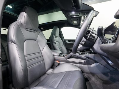 2023 Porsche CAYENNE — миниатюра 14