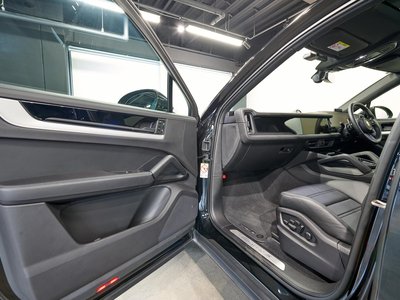 2023 Porsche CAYENNE — миниатюра 31