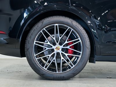 2023 Porsche CAYENNE — миниатюра 12