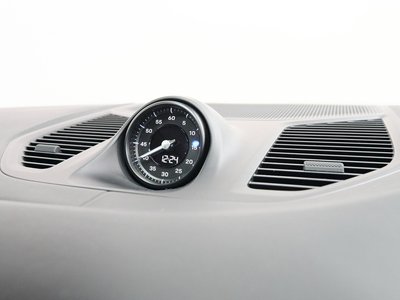 2023 Porsche CAYENNE — миниатюра 24