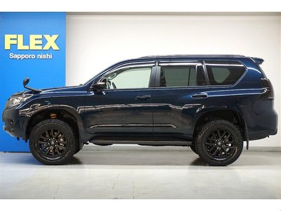 TOYOTA LAND CRUISER PRADO - 10