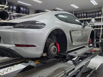 صورة مصغرة 11 لـ 2021 Porsche 718