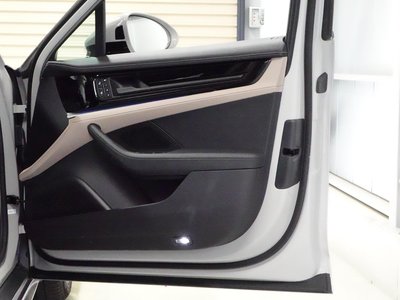 PORSCHE PANAMERA - 9