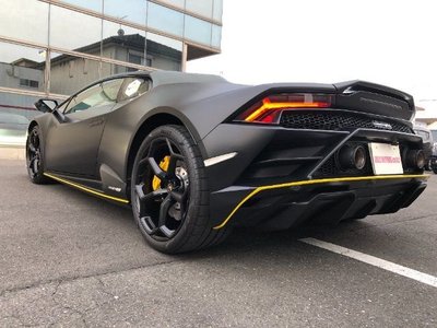 LAMBORGHINI HURACAN - 2