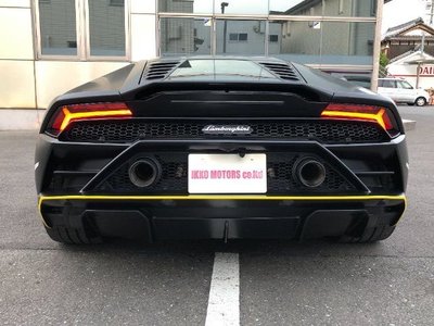 LAMBORGHINI HURACAN - 4