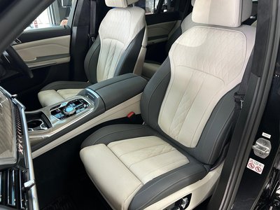 صورة مصغرة 45 لـ 2023 BMW X7