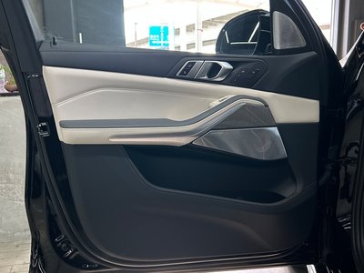 صورة مصغرة 32 لـ 2023 BMW X7