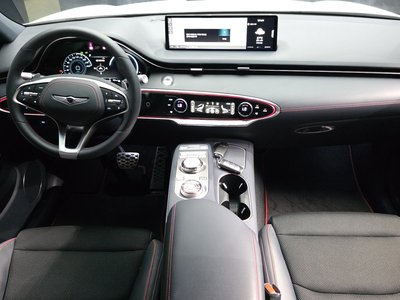 صورة 5 لـ 2023 Genesis GV70