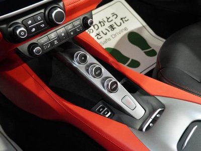 2019 Ferrari PORTOFINO thumbnail 23
