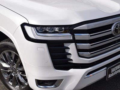 TOYOTA LAND CRUISER 300 - 3