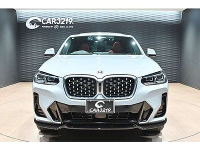 صورة 6 لـ 2023 BMW X4