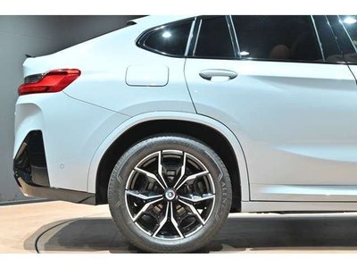 2023 BMW X4 缩略图 23