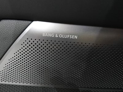 2023 Genesis G90 (RS4) thumbnail 30