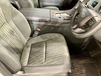 2025 Toyota ALPHARD 缩略图 38