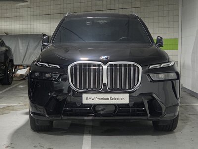صورة 2 لـ 2025 BMW X7