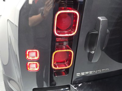 2025 LAND Rover DEFENDER — миниатюра 11