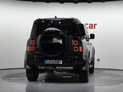 صورة 4 لـ 2025 LAND Rover DEFENDER