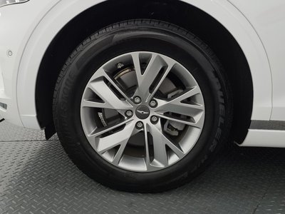 صورة 6 لـ 2023 Genesis GV70