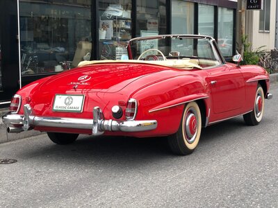 MERCEDES-BENZ SL - 8