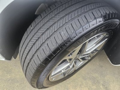 صورة مصغرة 17 لـ 2023 Genesis GV70