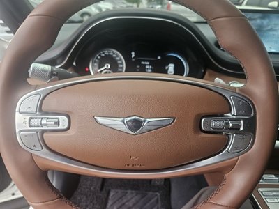 2023 Genesis GV70 photo 7