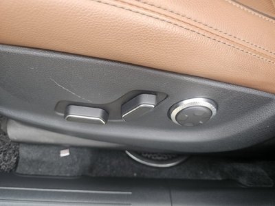 2023 Genesis GV70 photo 9