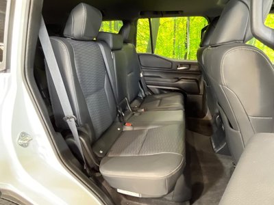 2025 Toyota LAND CRUISER 250 photo 8
