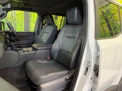 صورة مصغرة 49 لـ 2025 Toyota LAND CRUISER 250