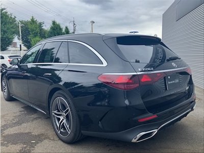 MERCEDES-BENZ E-CLASS - 5