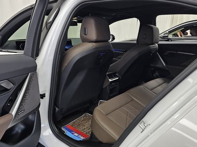 2025 BMW 5 SERIES — миниатюра 16