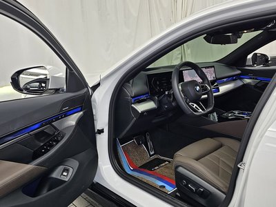2025 BMW 5 SERIES — миниатюра 13