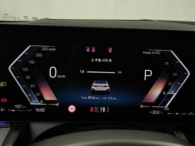 2025 BMW 5 SERIES — миниатюра 11