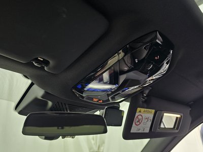 2025 BMW 5 SERIES — миниатюра 31