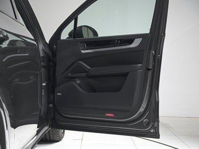 2024 Porsche CAYENNE 缩略图 31