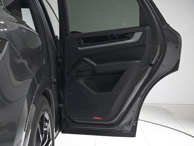 2024 Porsche CAYENNE 缩略图 34