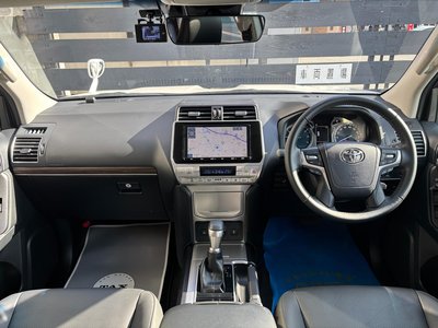 TOYOTA LAND CRUISER PRADO - 7