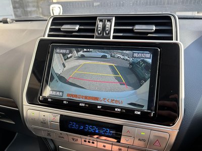 TOYOTA LAND CRUISER PRADO - 8