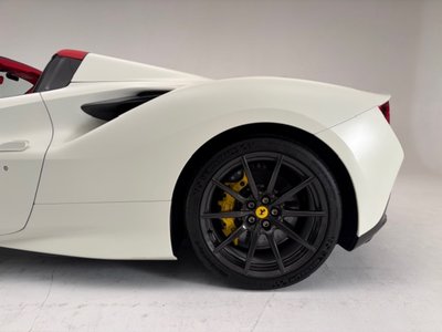 FERRARI F8 SPIDER - 9