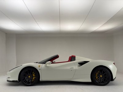 FERRARI F8 SPIDER - 1