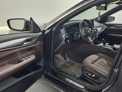 BMW 6 SERIES GT - 10