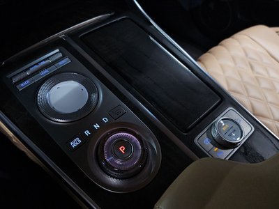 2021 Genesis GV80 photo 9