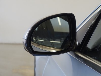 MERCEDES-BENZ E-CLASS - 6