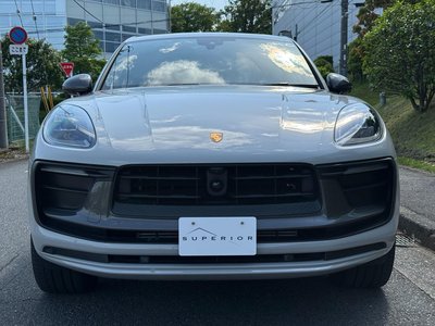 PORSCHE MACAN - 3