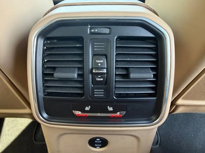 صورة مصغرة 24 لـ 2024 Porsche MACAN