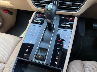 صورة مصغرة 19 لـ 2024 Porsche MACAN