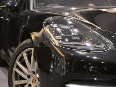 PORSCHE PANAMERA - 3