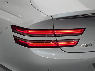 GENESIS G80 (RG3) - 10